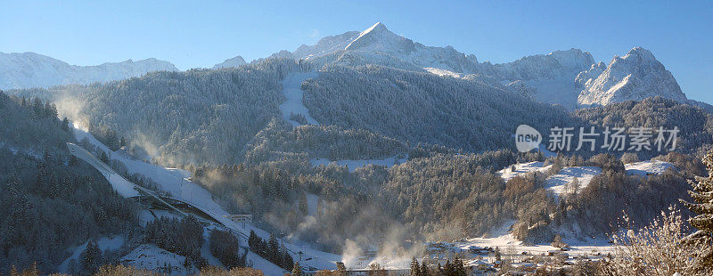 Garmisch-Partenkirchen, Zugspitze和滑雪跳台